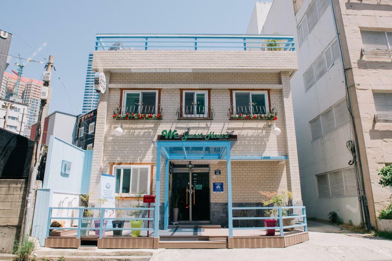 We Guesthouse Busan Esterno foto
