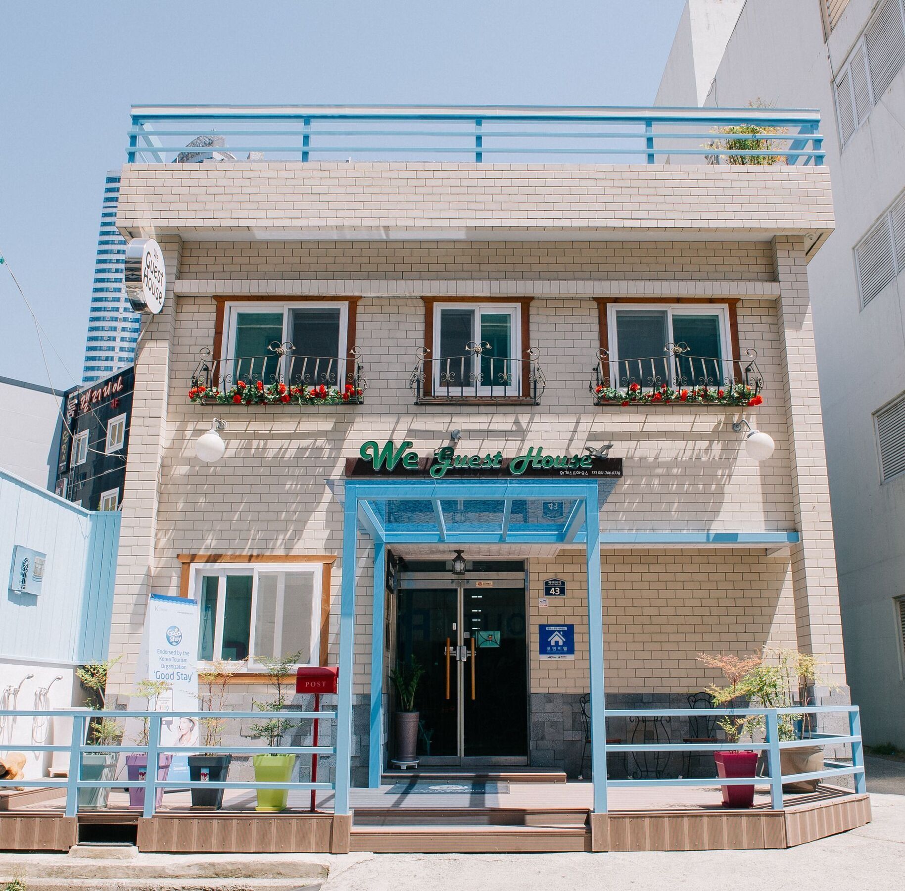 We Guesthouse Busan Esterno foto